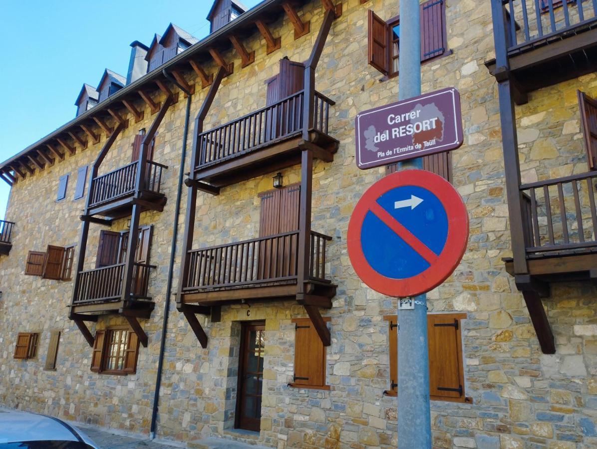 Esqui, Aigueestortes Y Boi-Tauell A Tus Pies En Ebrehogar Pla de l'Ermita Exterior photo